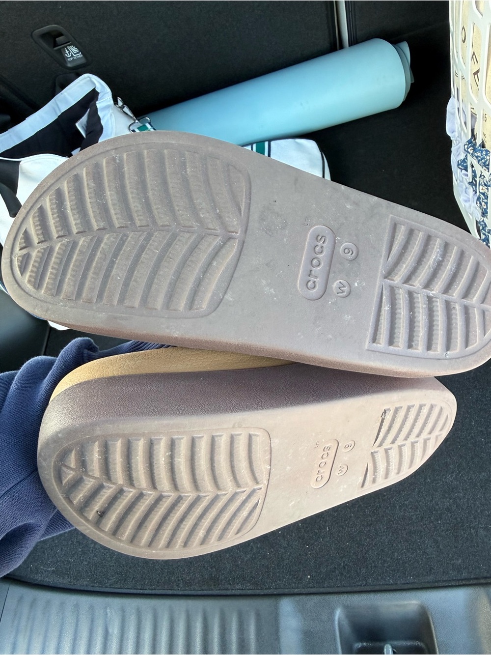 Crocs clogs - Picture 2 of 3